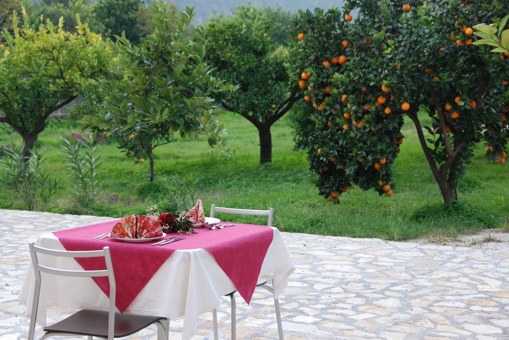 Casale Romano Resort E Relais Motta Camastra Luaran gambar